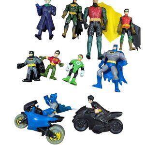 Batman & DC Comics Action Figures & Vehicles Set